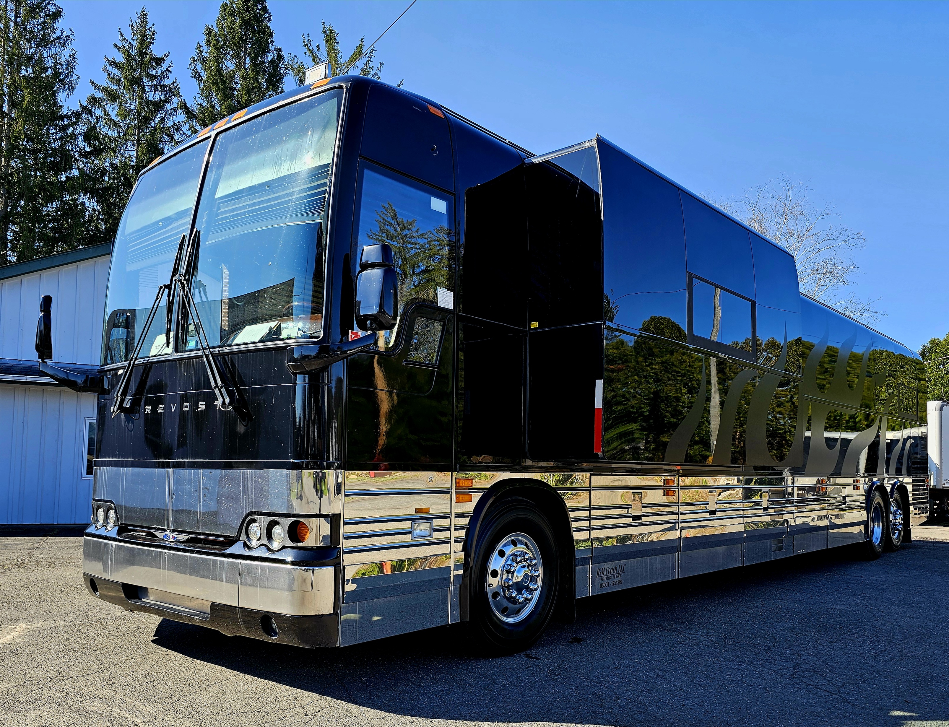 featured bus photo of Ridgemont