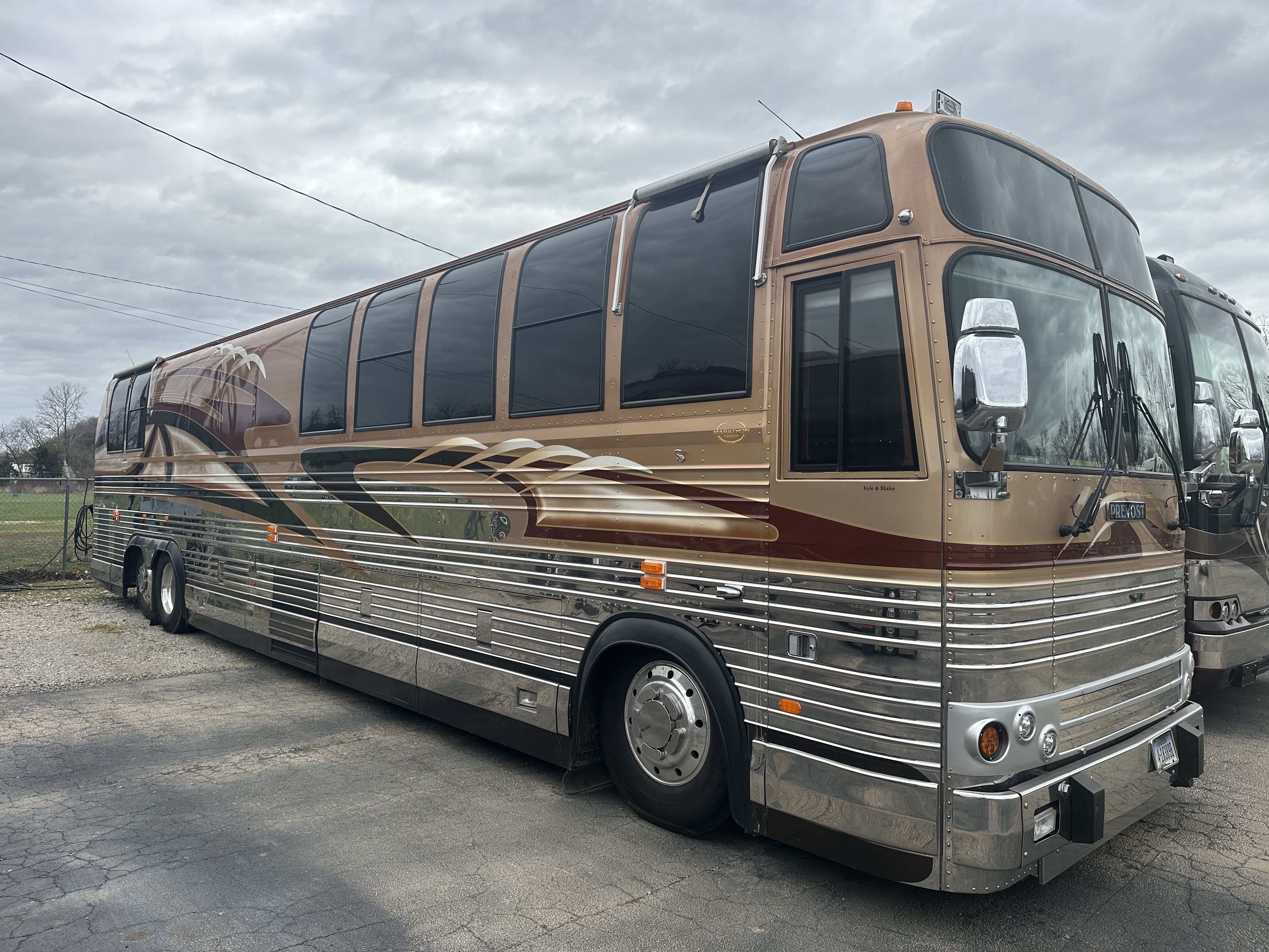 featured bus photo of Nostalgia