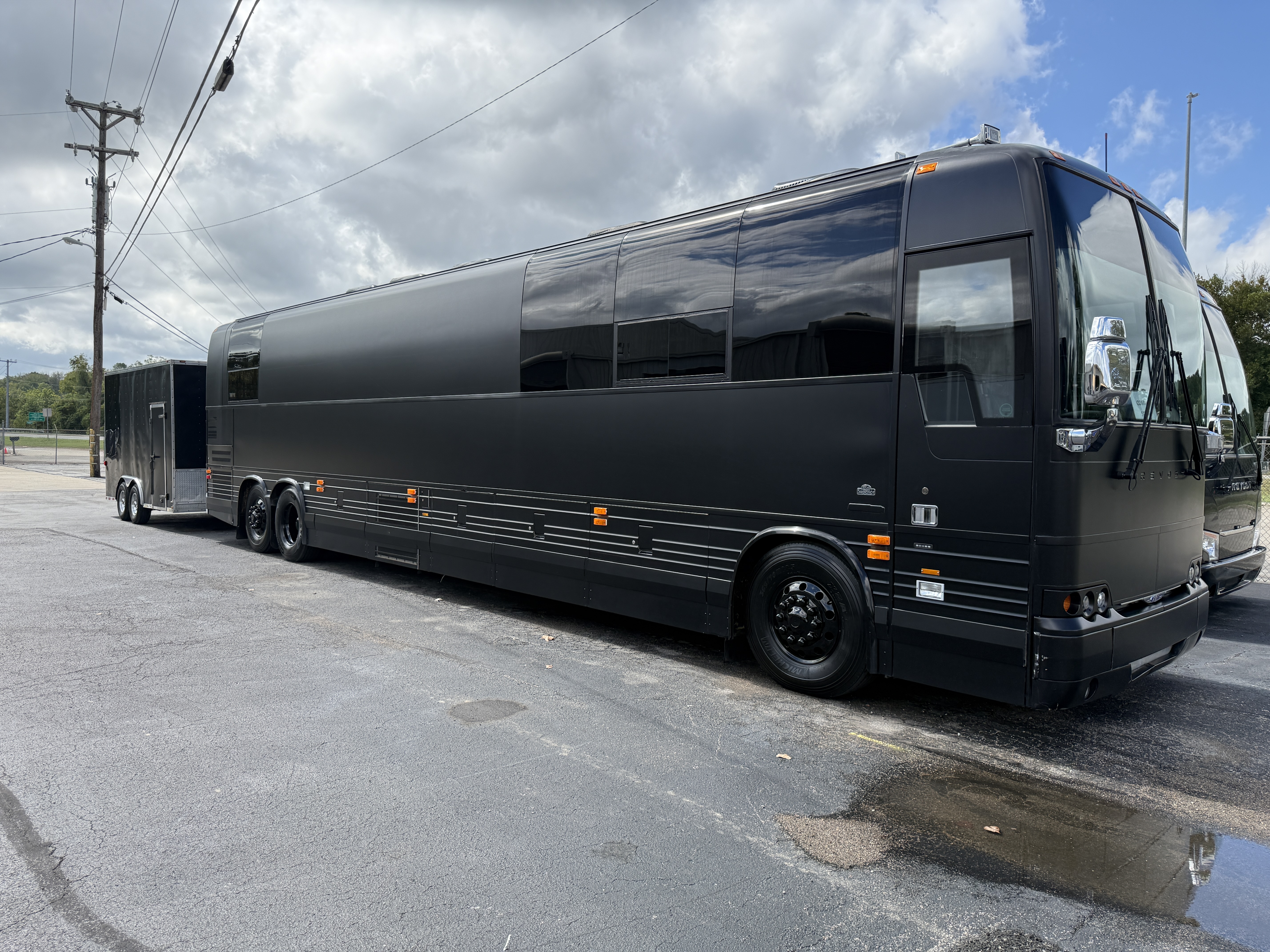 featured bus photo of Blacked Out