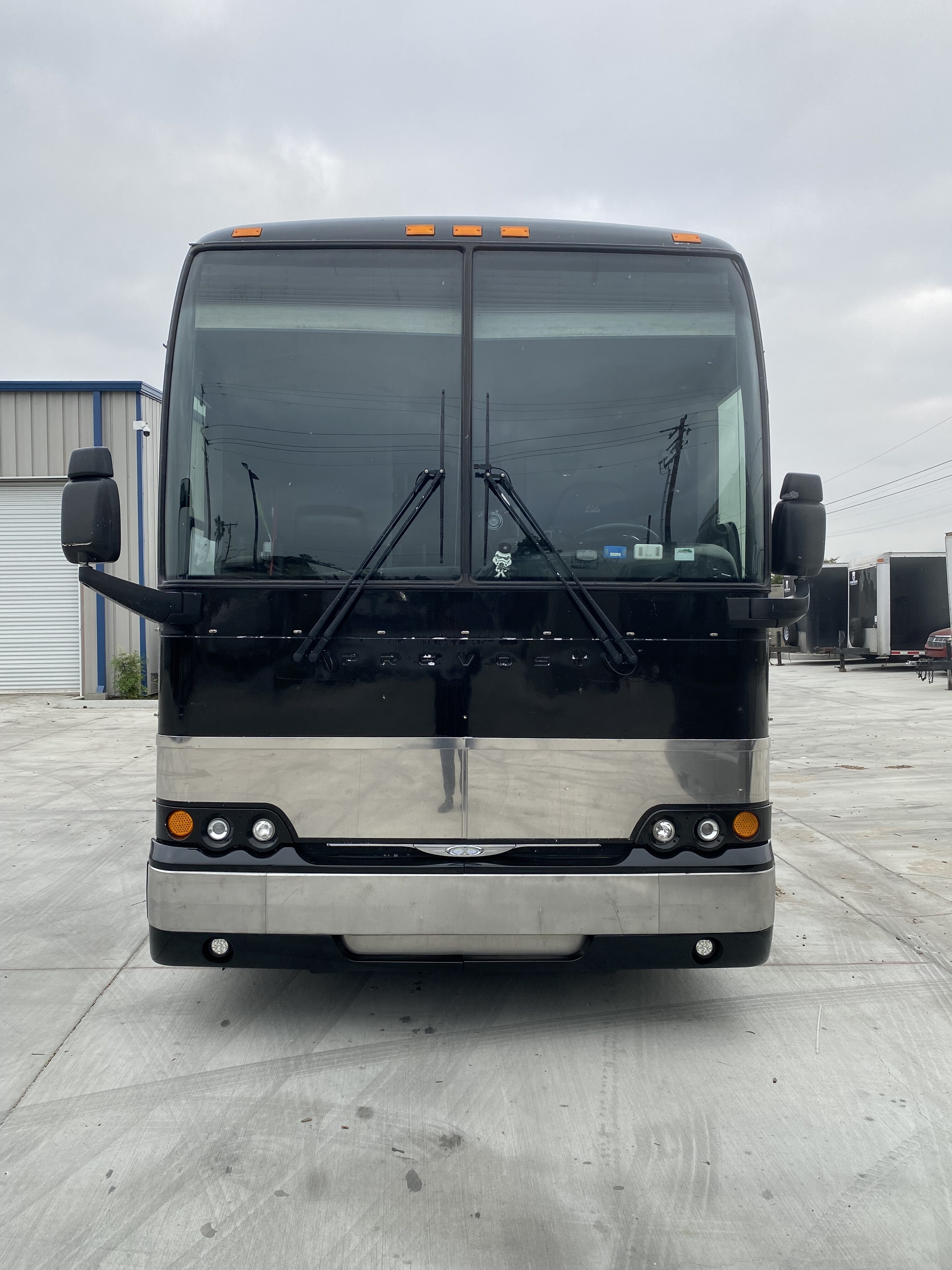 featured bus photo of ST11