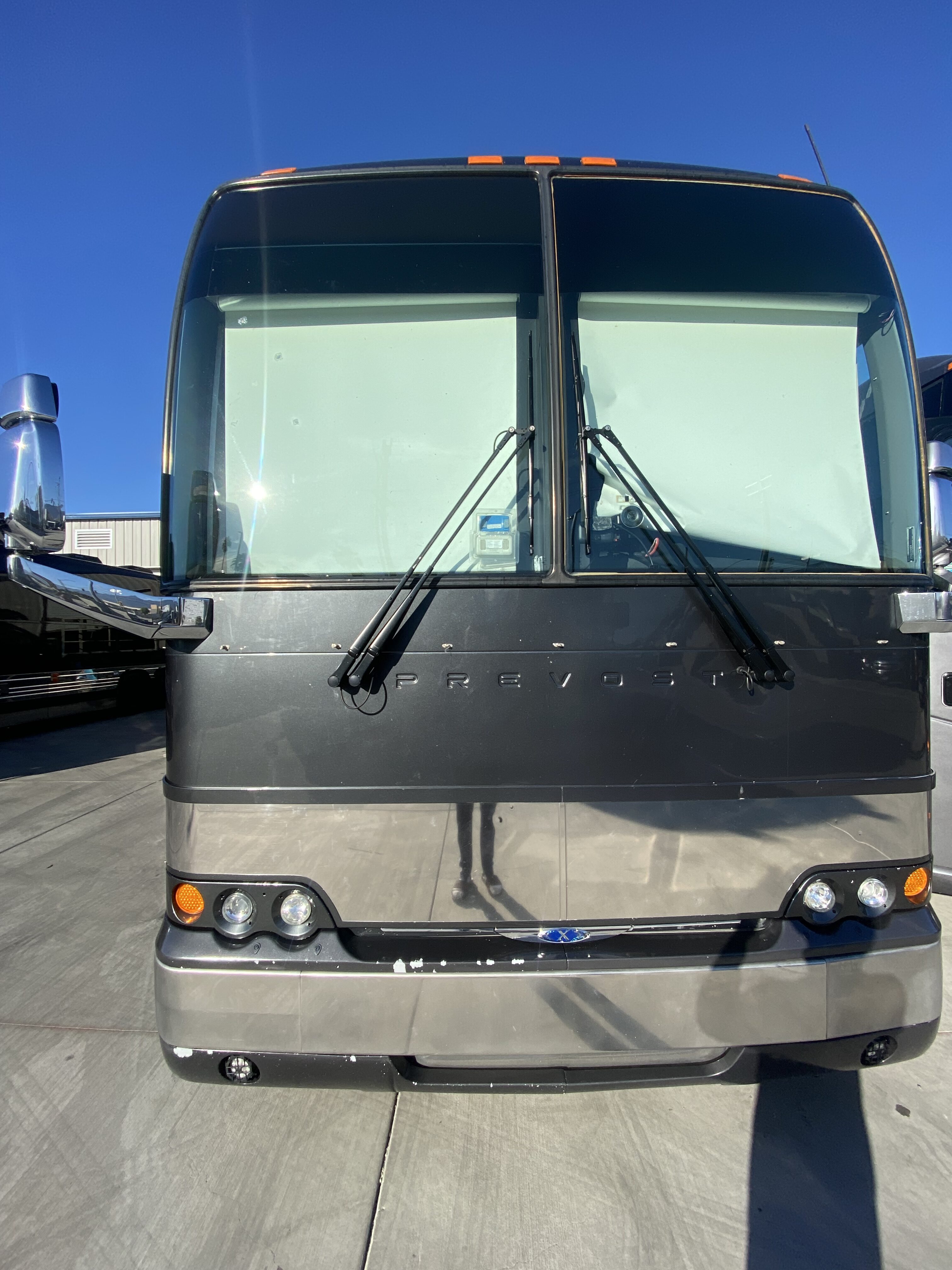 featured bus photo of ST19