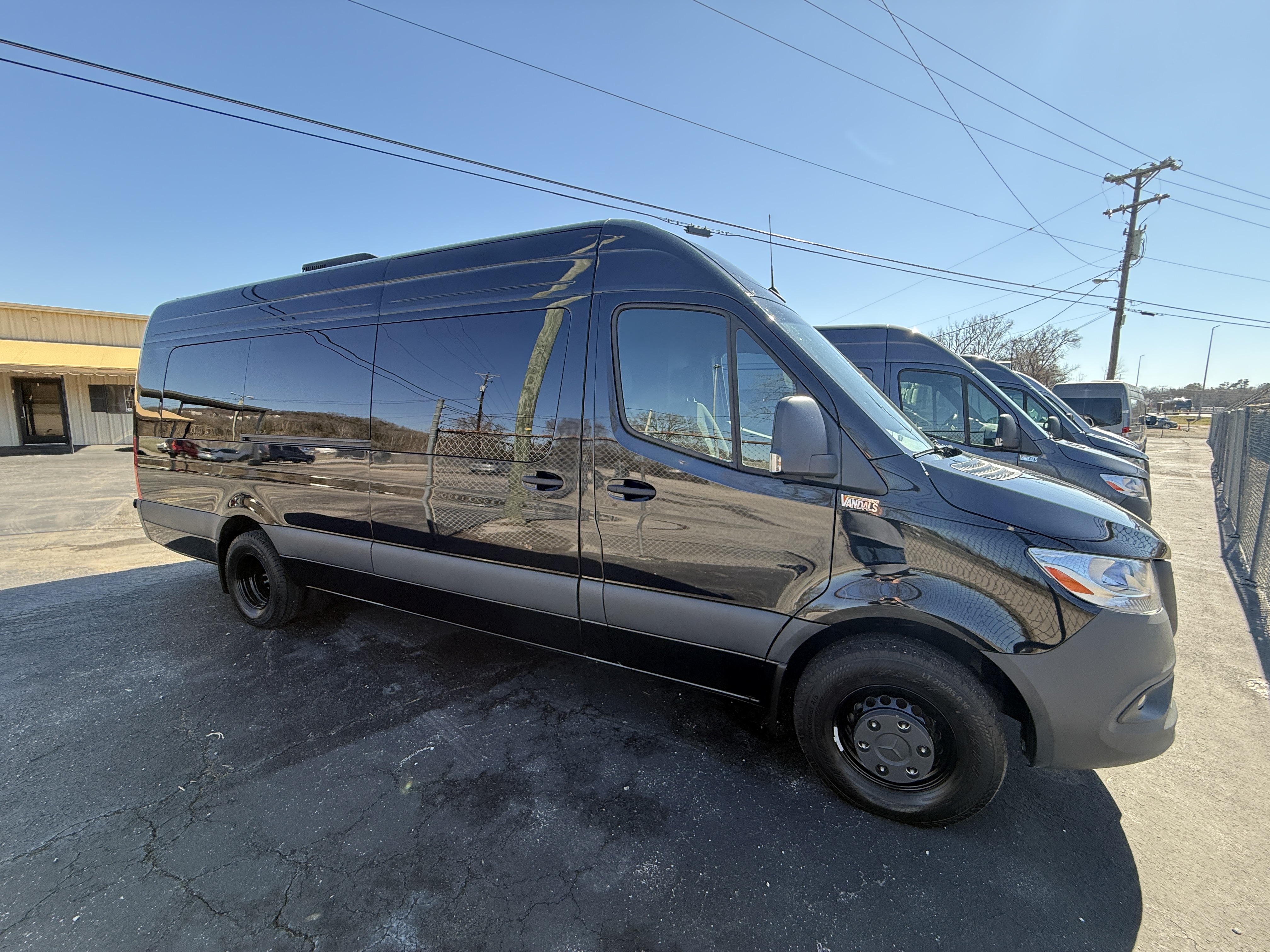 featured bus photo of MR3229