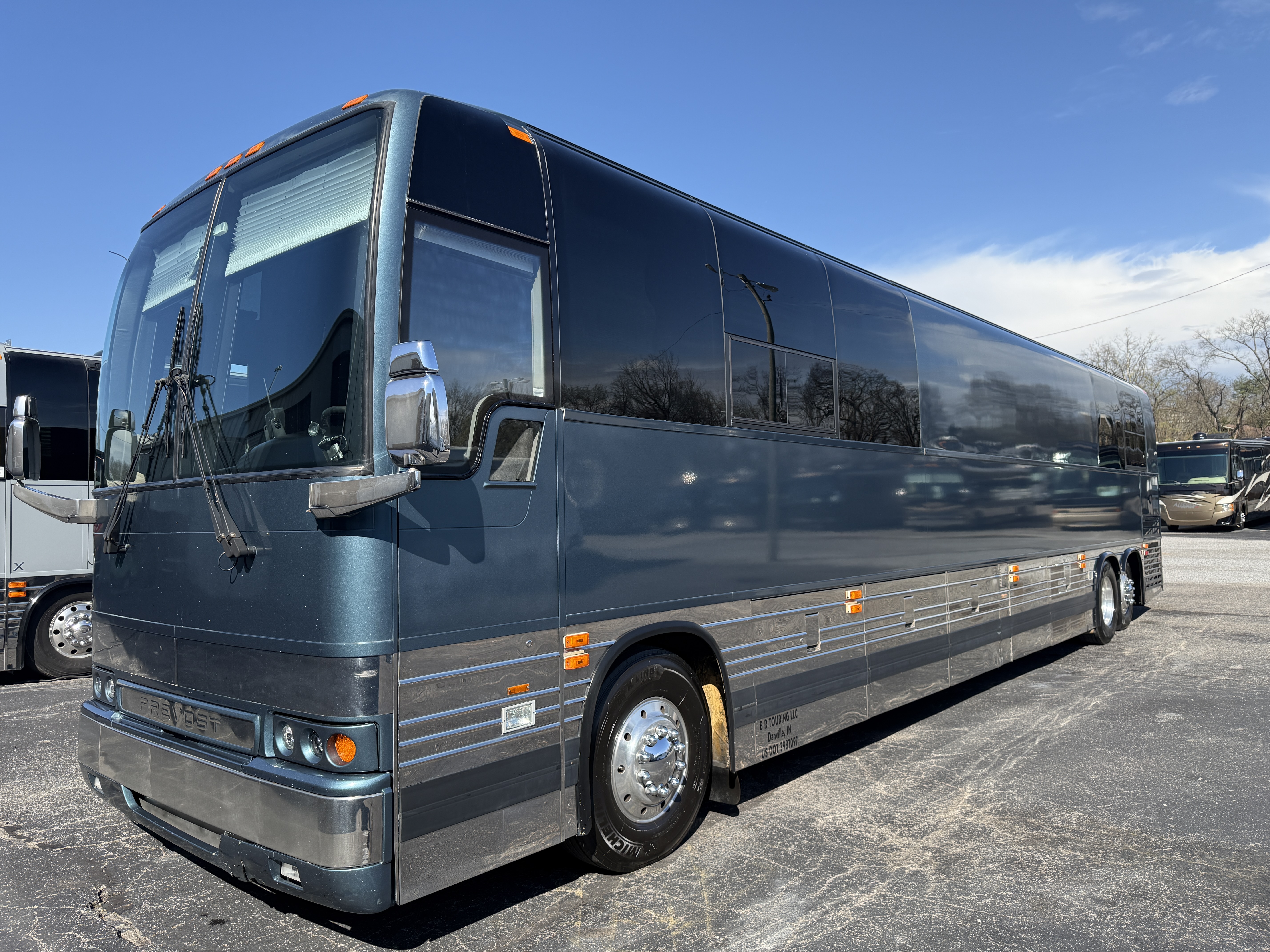 featured bus photo of Ole Blue