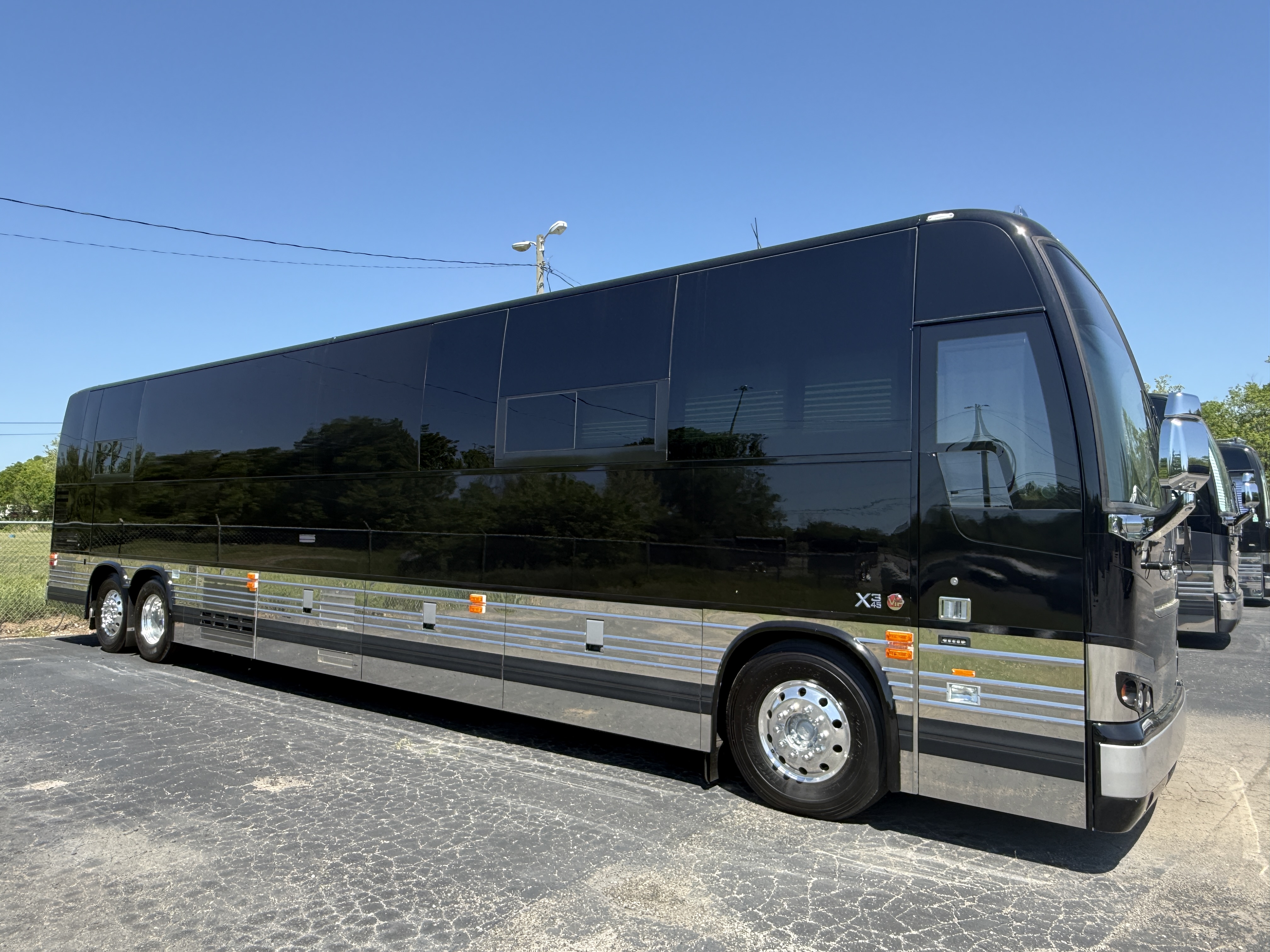 featured bus photo of RH98