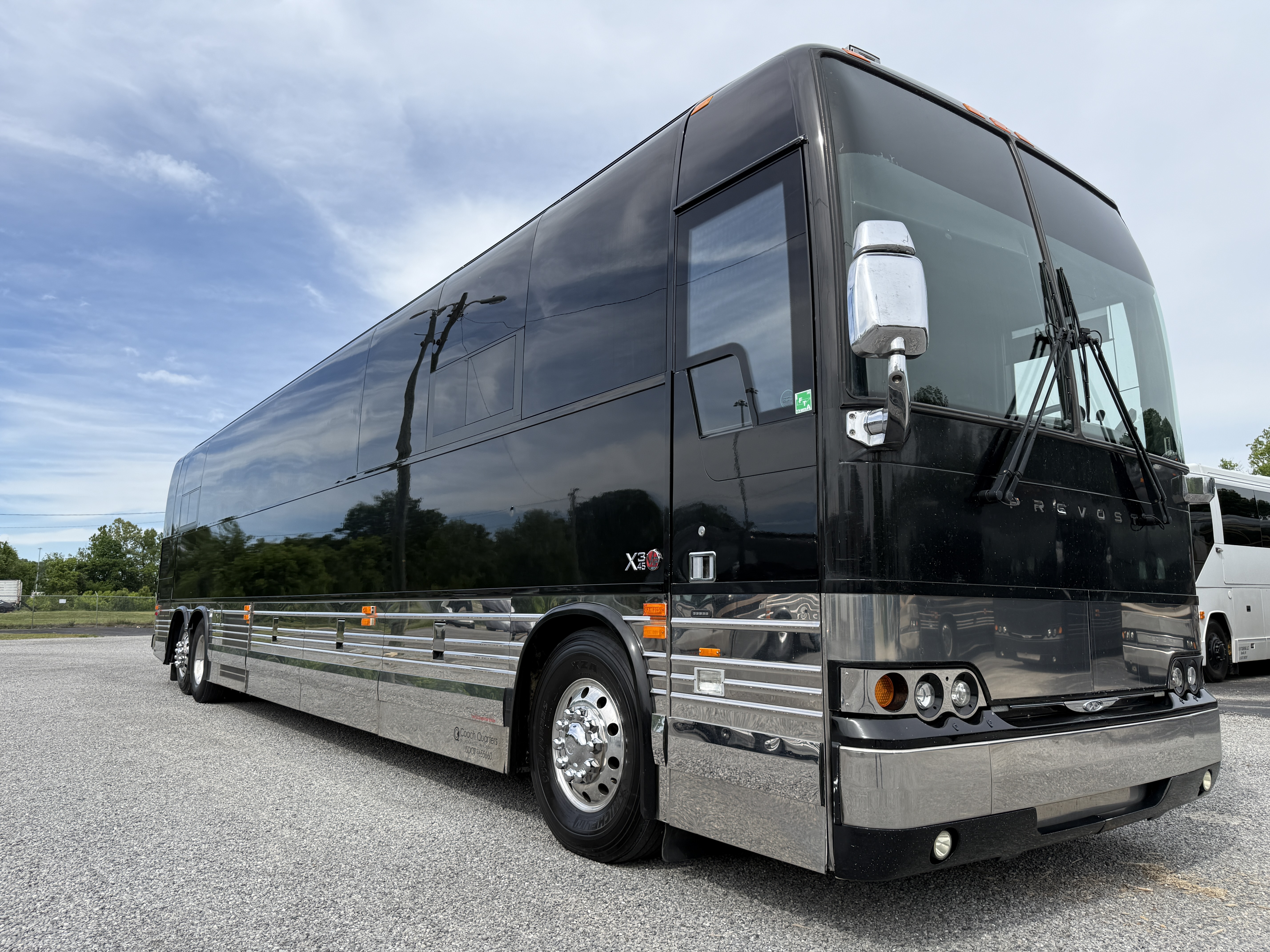 featured bus photo of Nite Rider