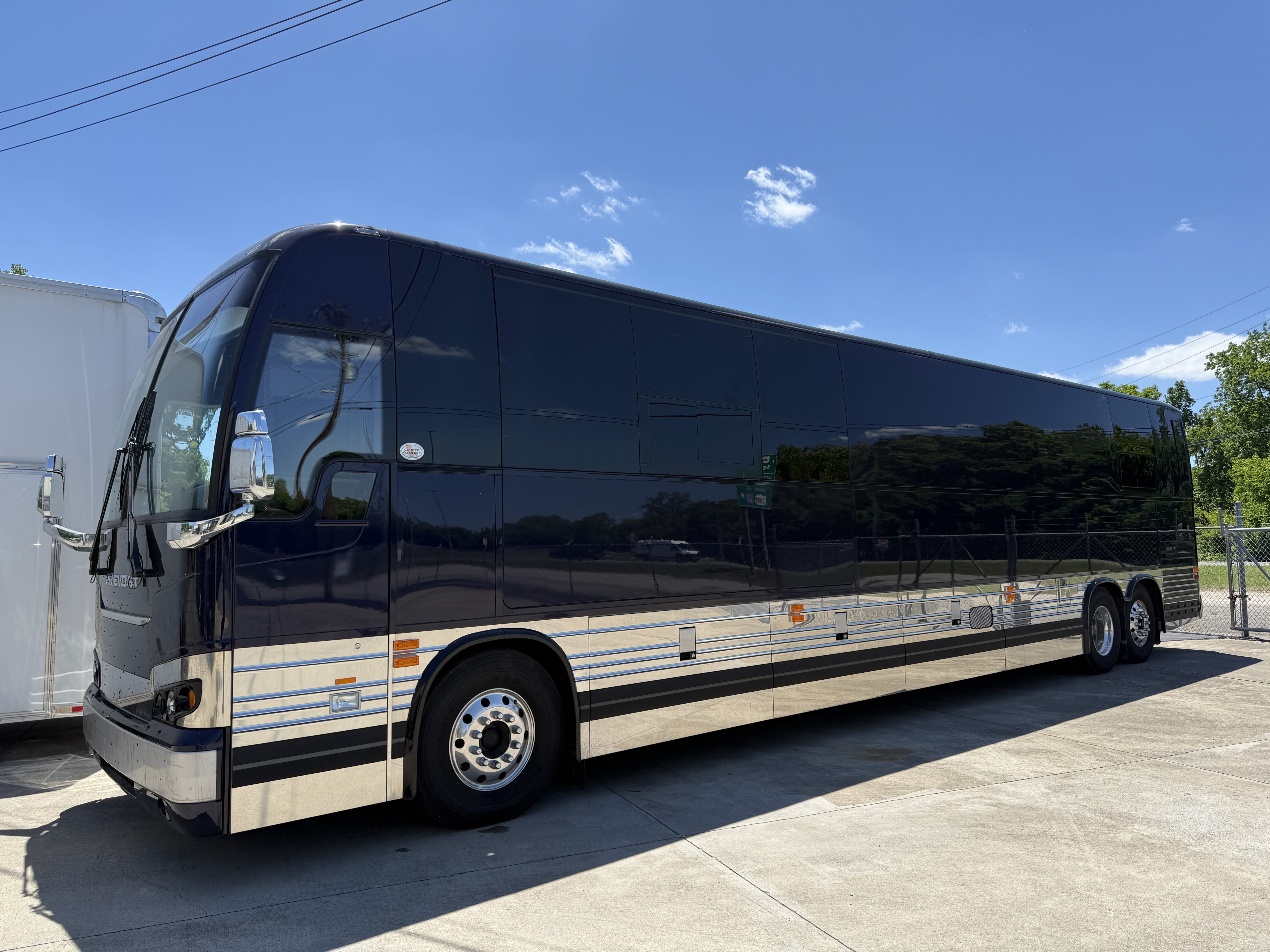 featured bus photo of JC2026