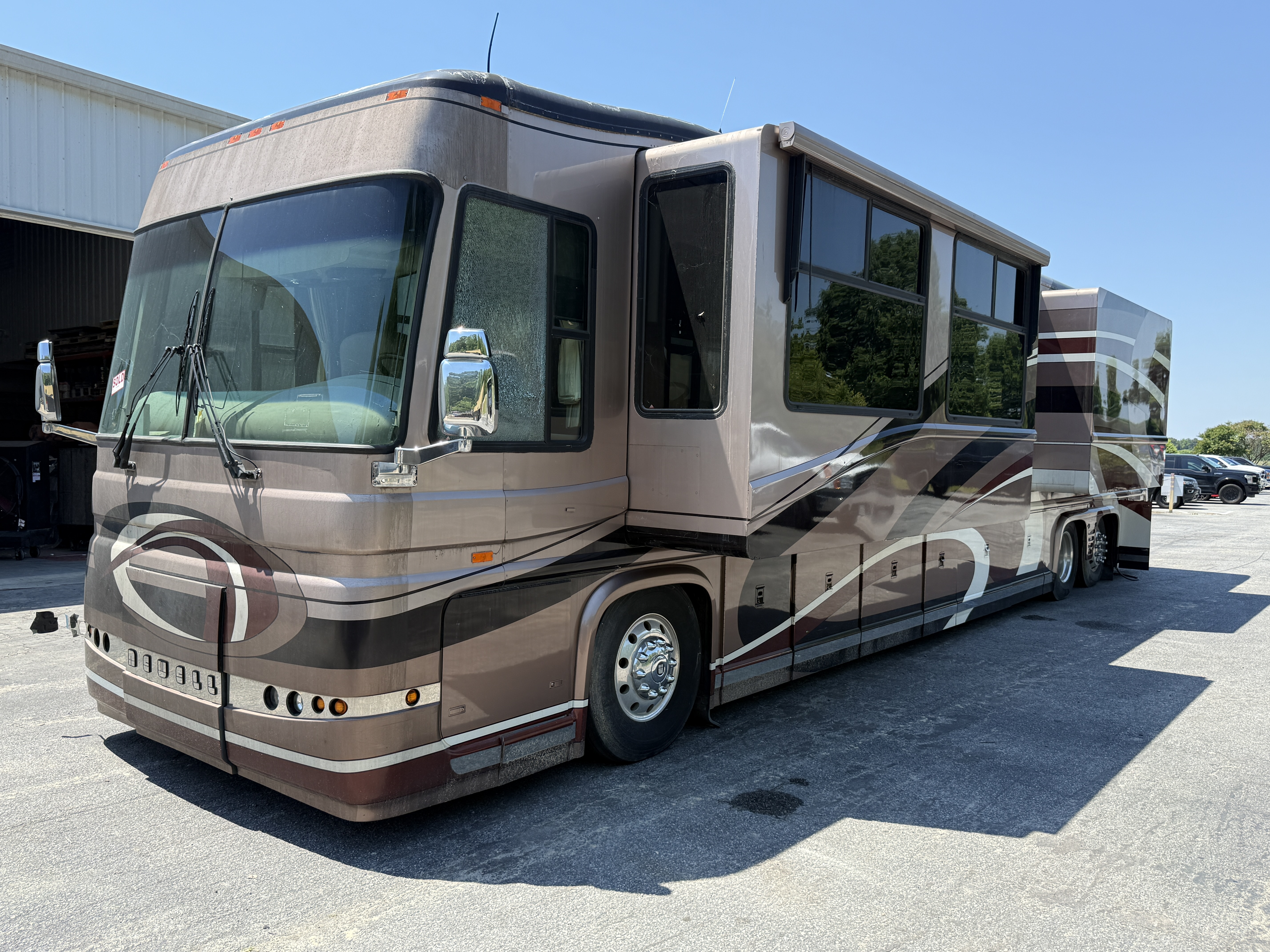 featured bus photo of Annabel