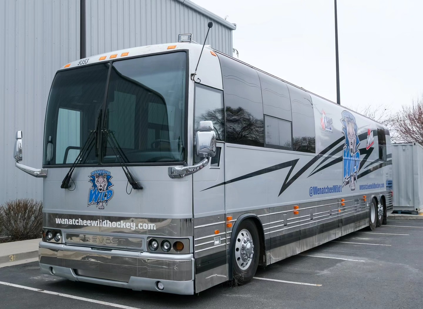 featured bus photo of Wenatchee Wild